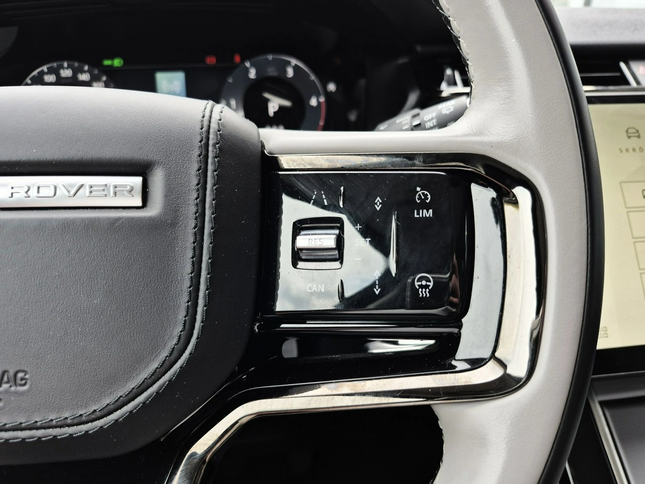 Land Rover Range Rover Velar - Zdjęcie 30
