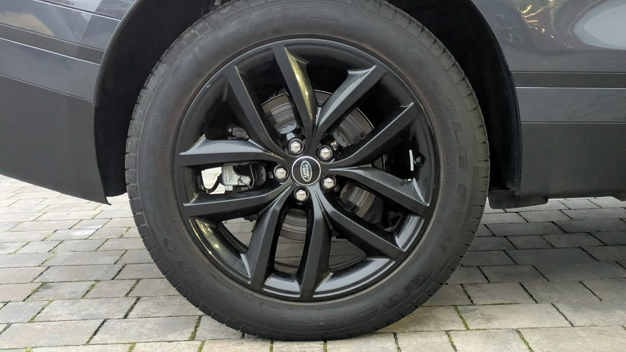 Land Rover Range Rover Velar - Zdjęcie 34