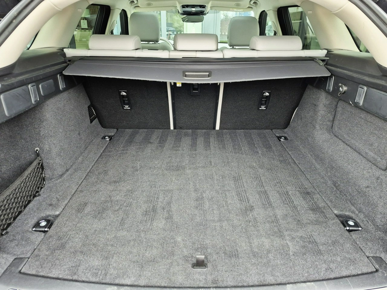 Land Rover Range Rover Velar - Zdjęcie 39