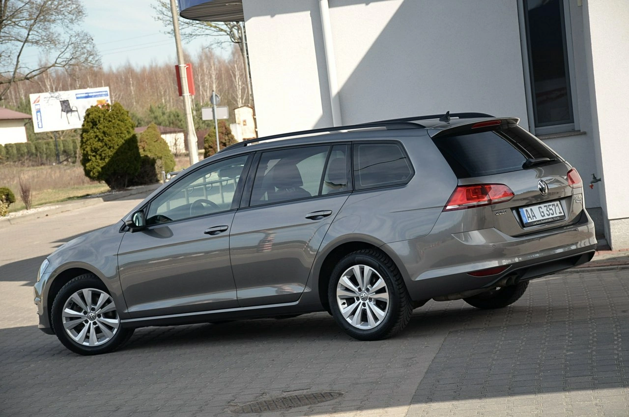 Volkswagen Golf - Zdjęcie 13