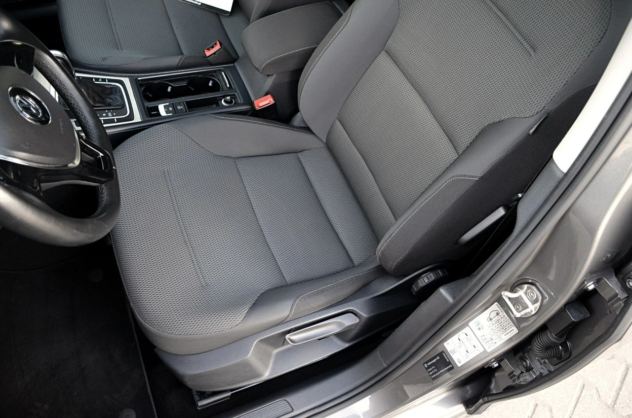 Volkswagen Golf - Zdjęcie 16