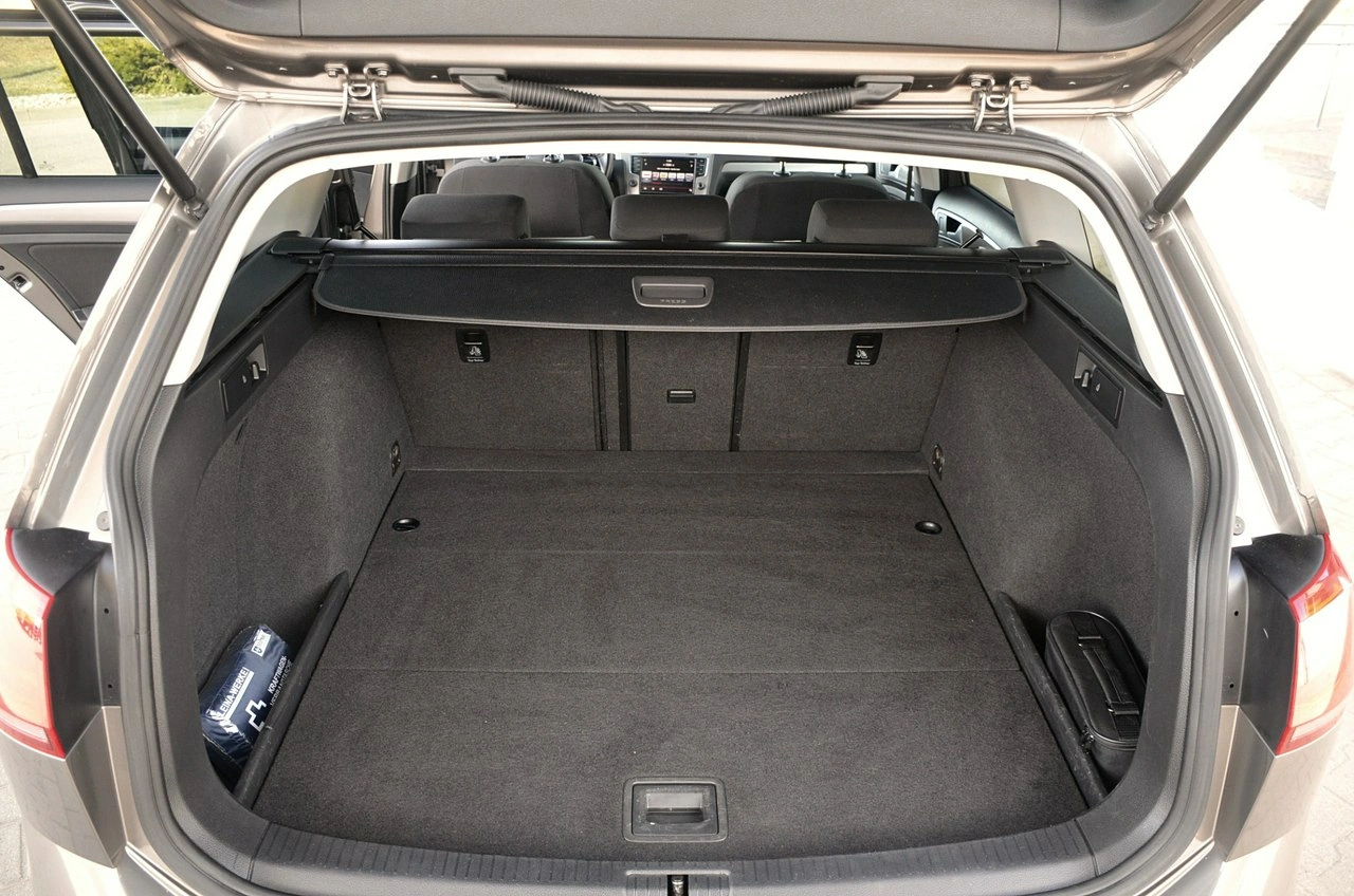 Volkswagen Golf - Zdjęcie 18