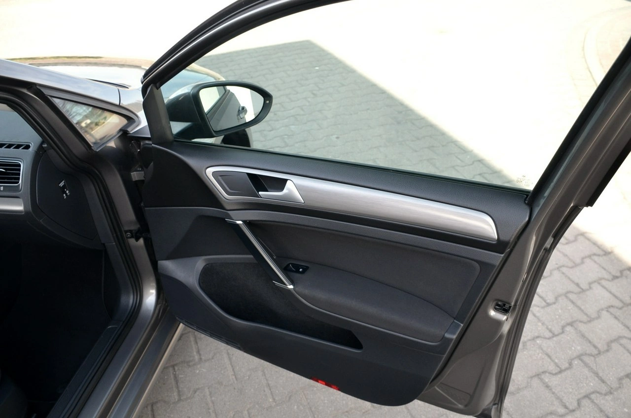 Volkswagen Golf - Zdjęcie 26