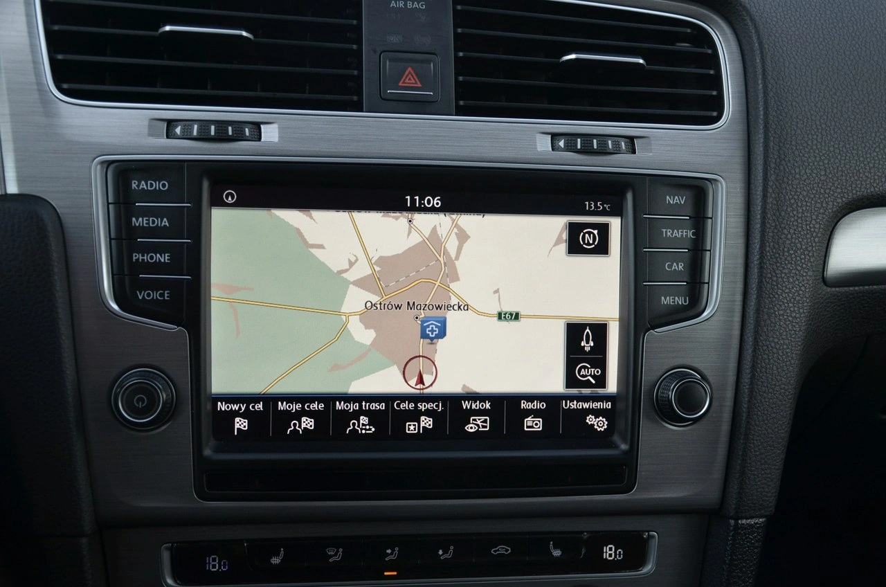 Volkswagen Golf - Zdjęcie 28