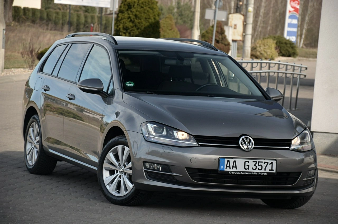 Volkswagen Golf - Główne zdjęcie