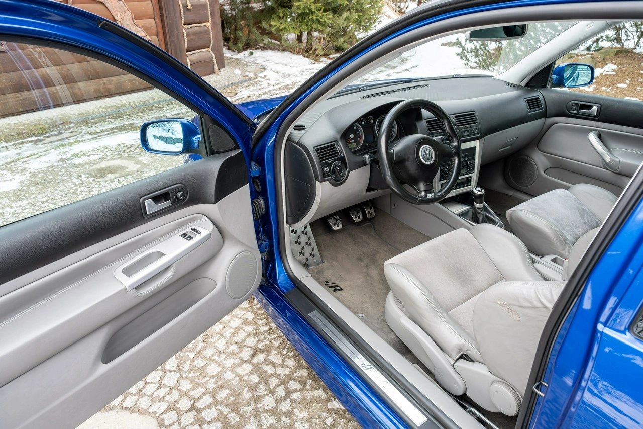 Volkswagen Golf - Zdjęcie 31