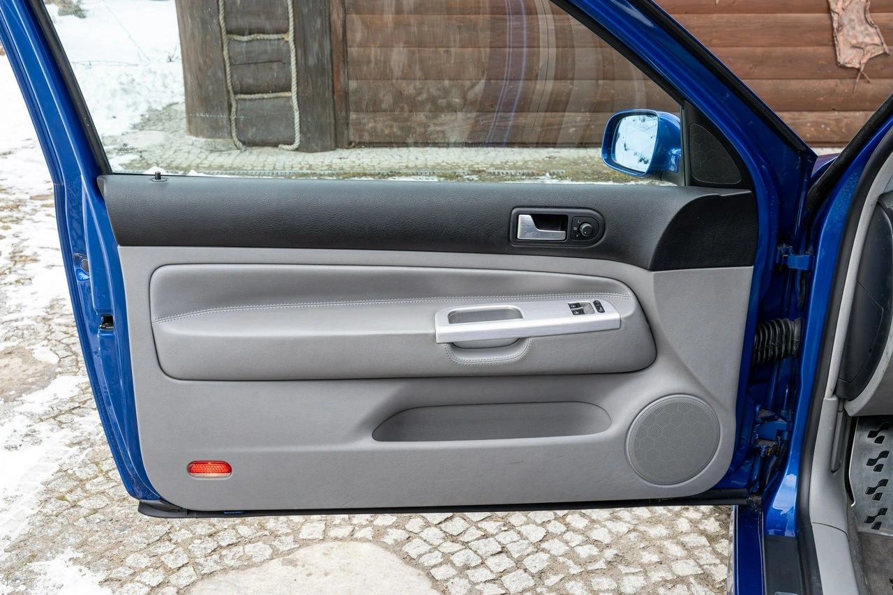 Volkswagen Golf - Zdjęcie 32