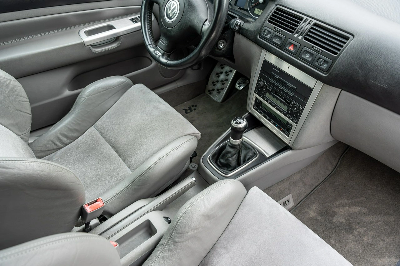 Volkswagen Golf - Zdjęcie 36