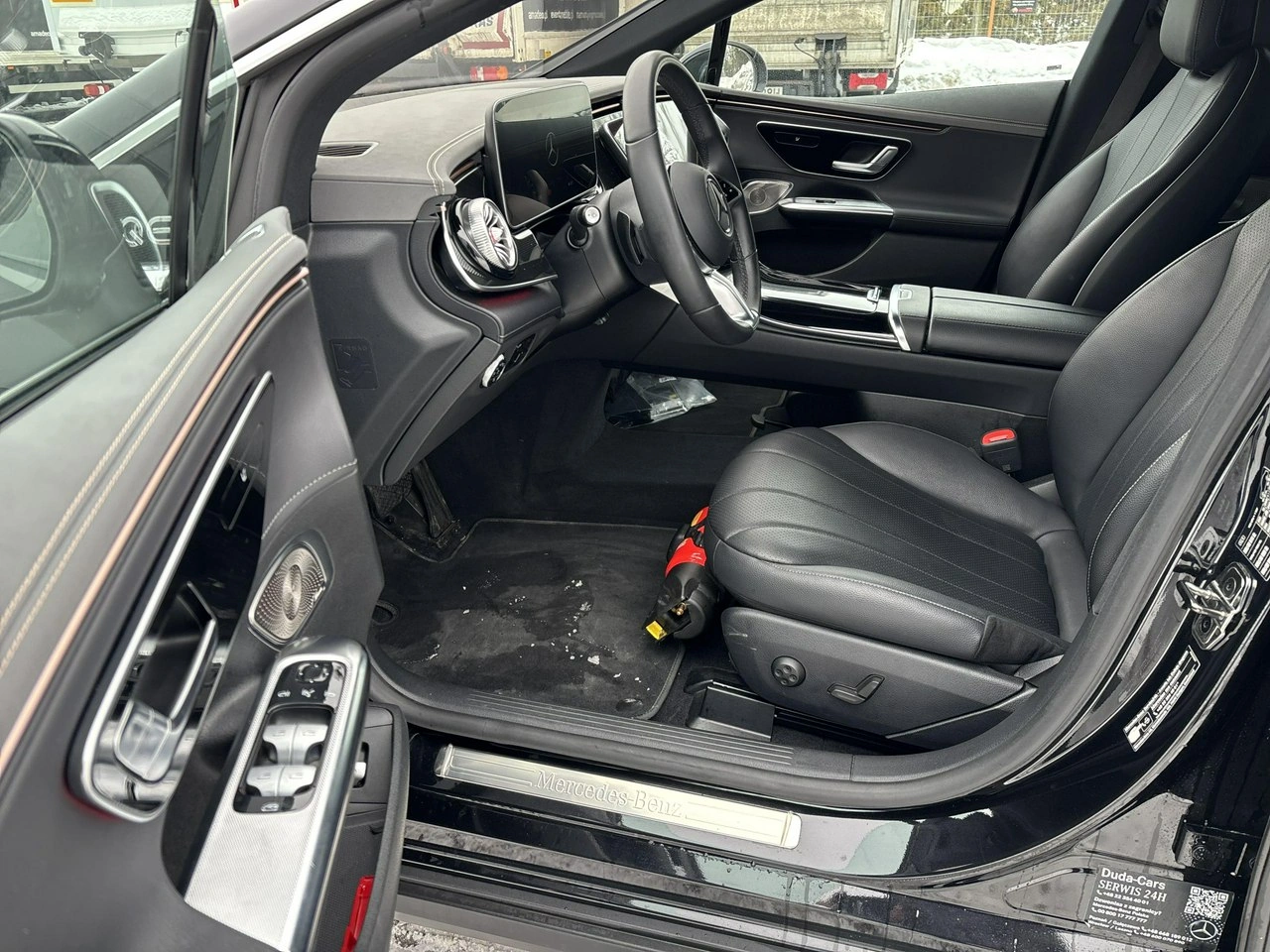 Mercedes EQE - Zdjęcie 10
