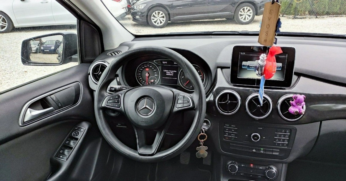 Mercedes-Benz Klasa B - Zdjęcie 20