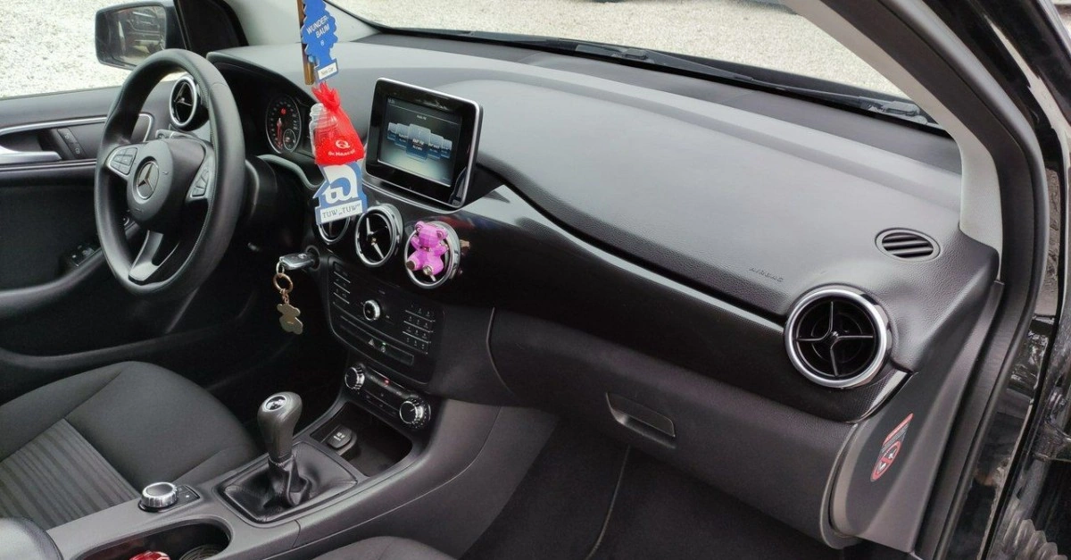 Mercedes-Benz Klasa B - Zdjęcie 21