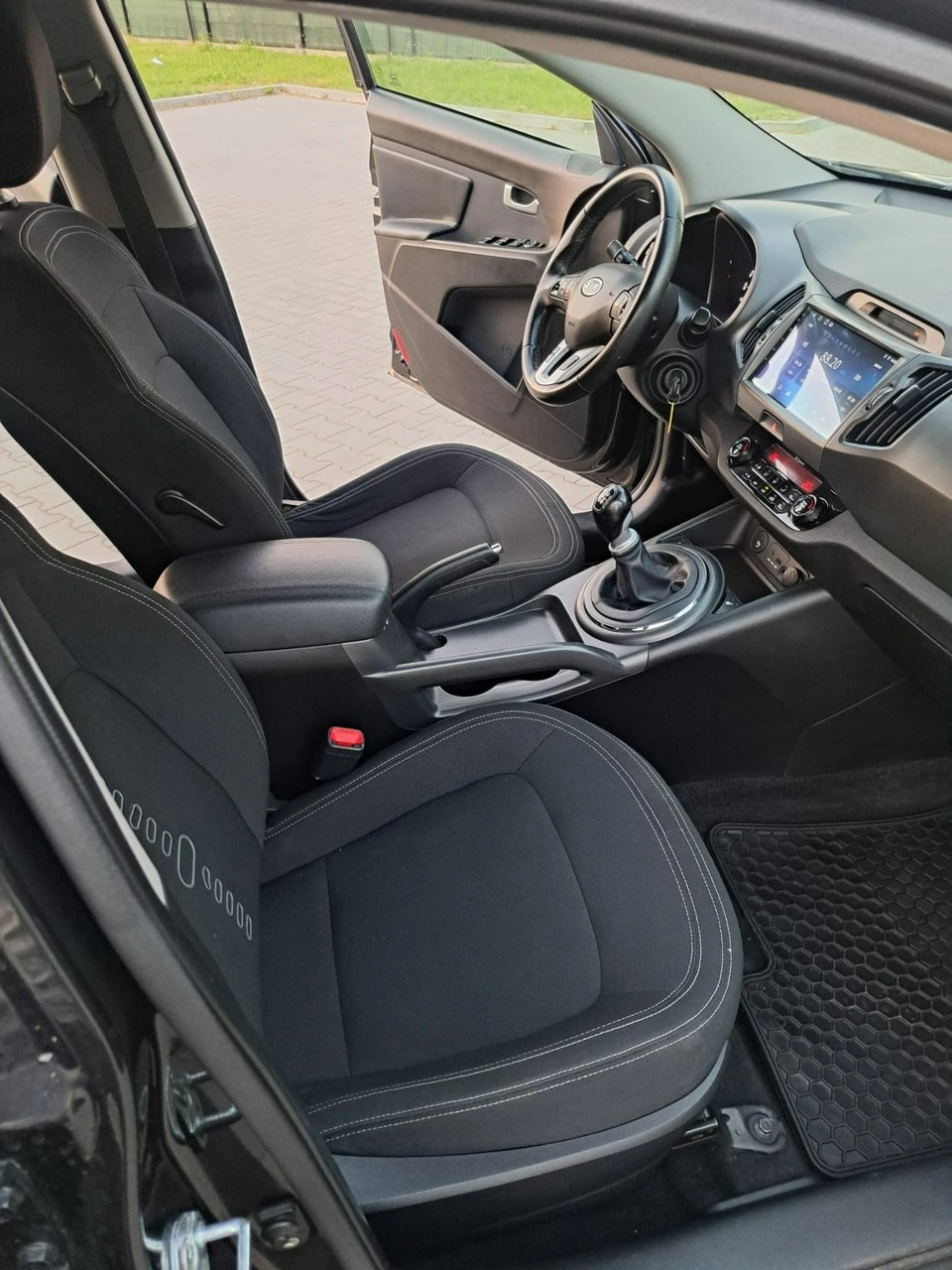 Kia Sportage - Zdjęcie 17