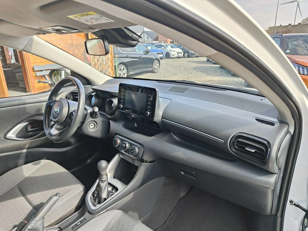 Toyota Yaris - Zdjęcie 18