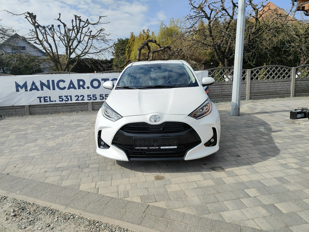 Toyota Yaris - Zdjęcie 2