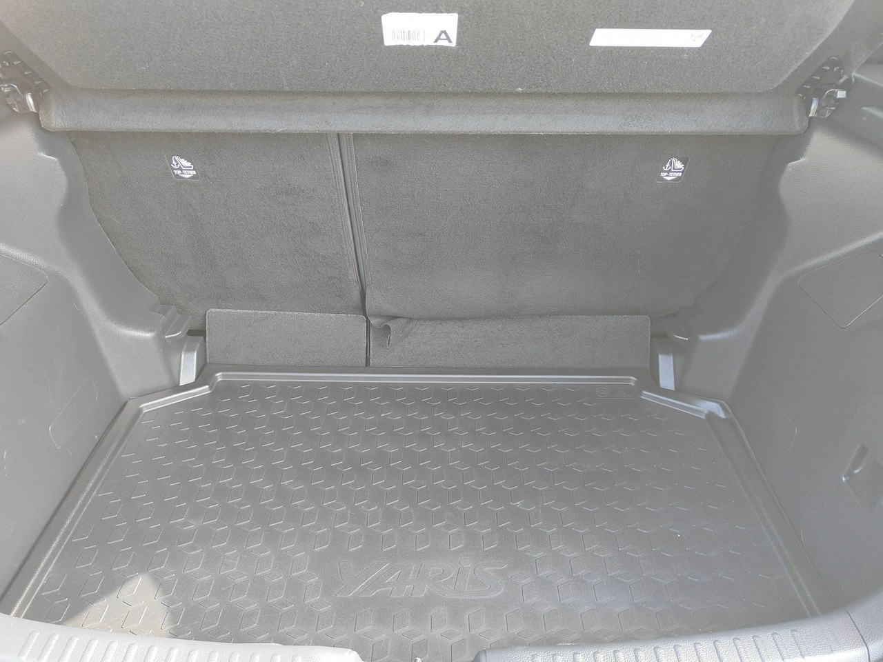 Toyota Yaris - Zdjęcie 28