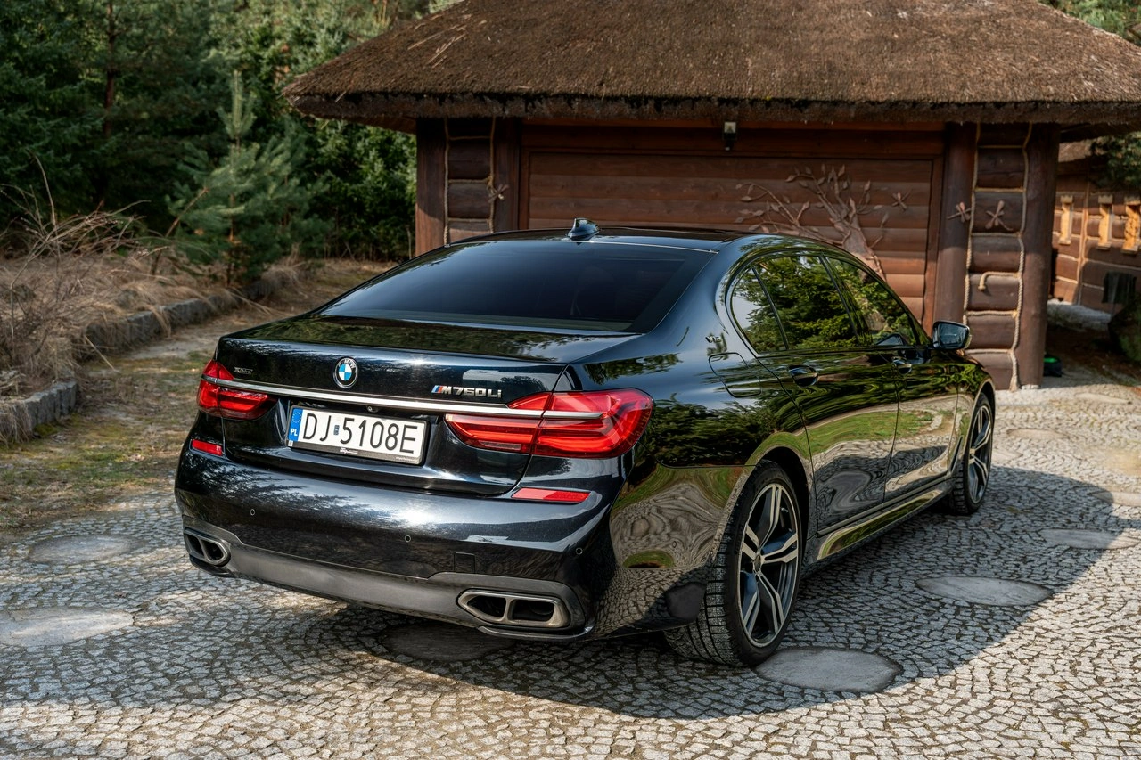 BMW M760 - Zdjęcie 27