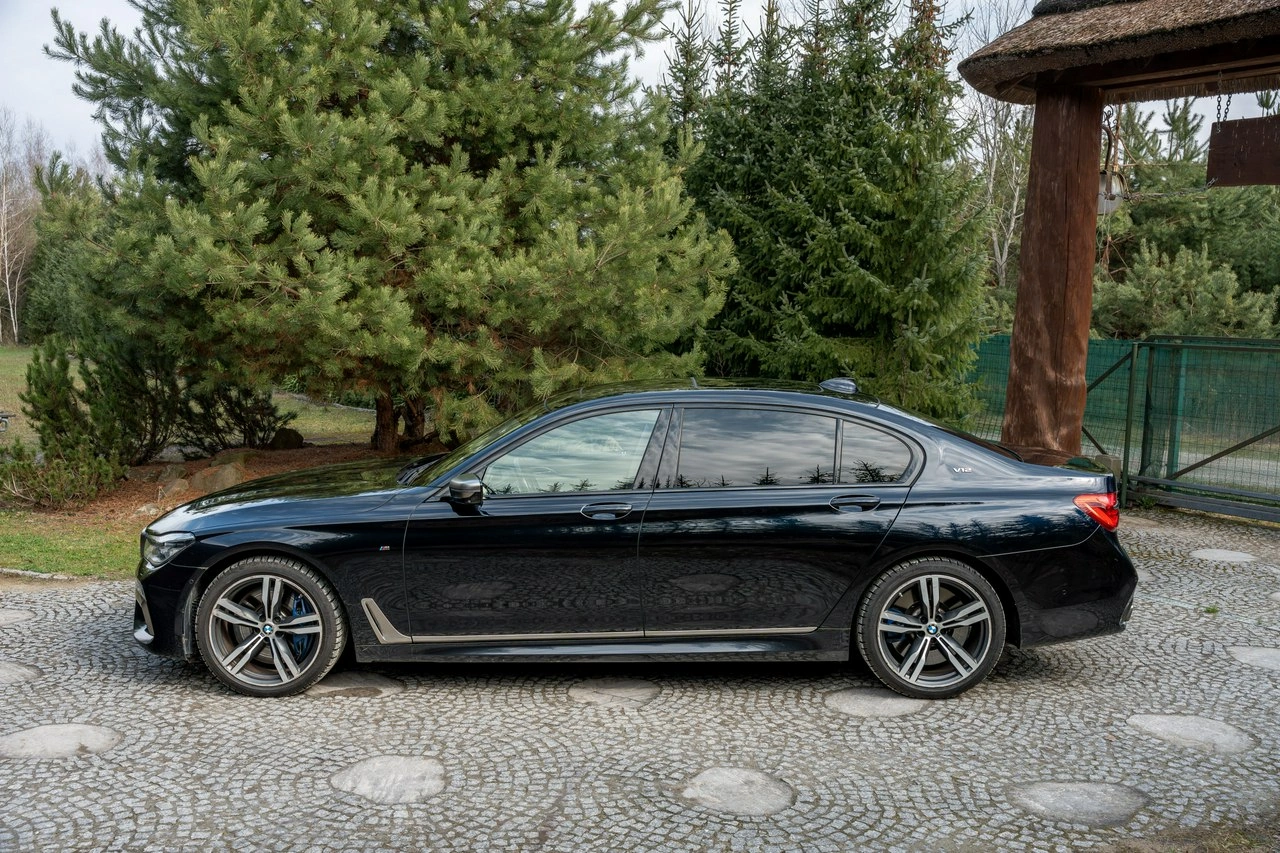 BMW M760 - Zdjęcie 6