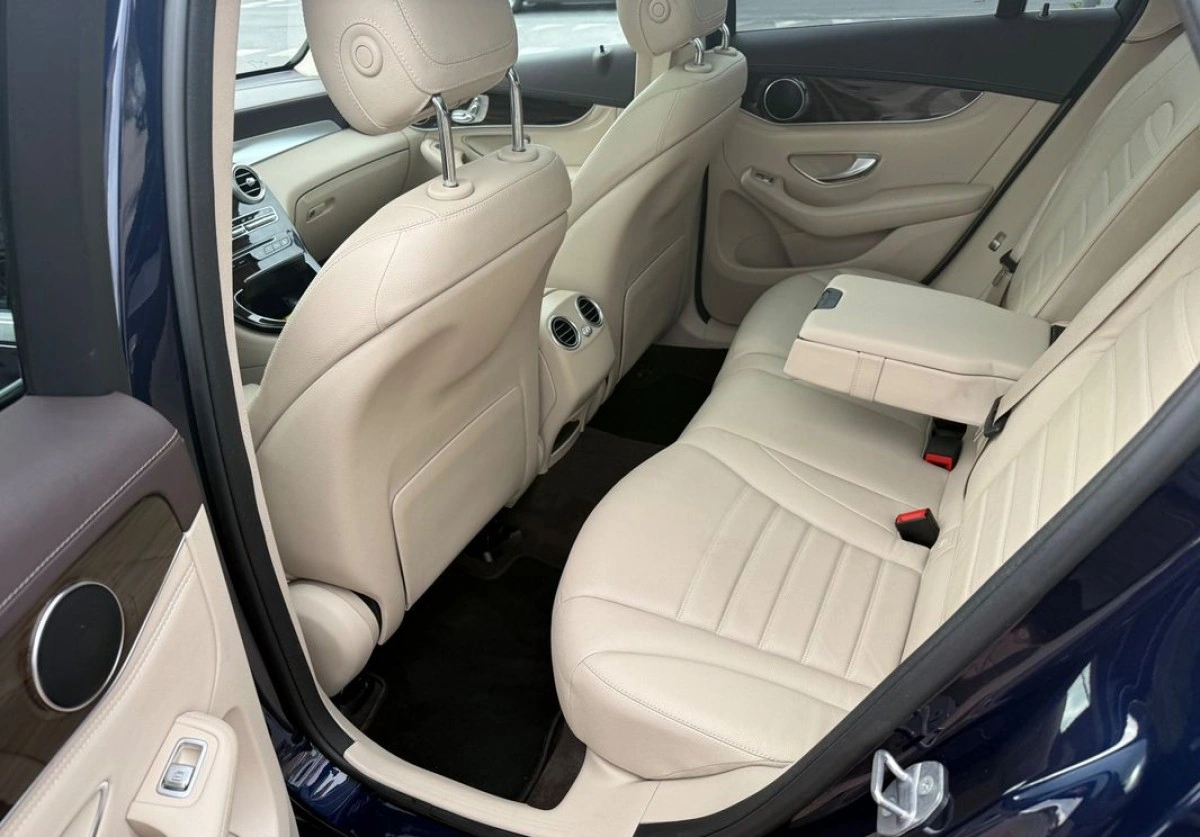 Mercedes-Benz GLC - Zdjęcie 13