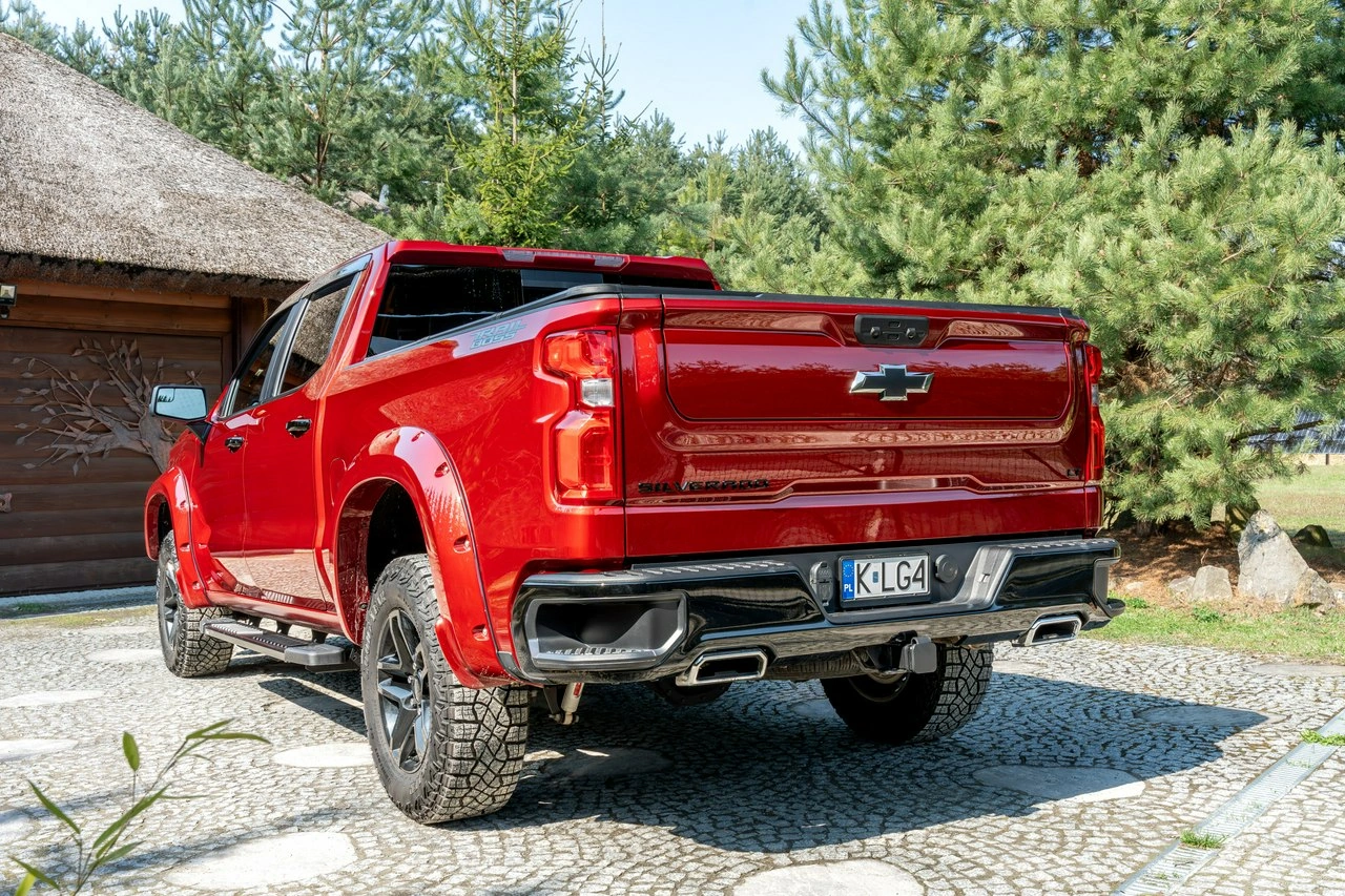 Chevrolet Silverado - Zdjęcie 10