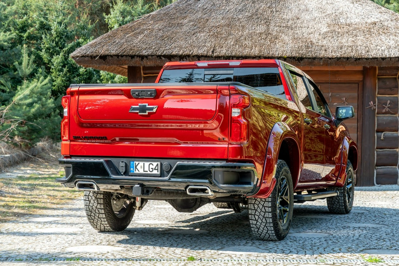 Chevrolet Silverado - Zdjęcie 12