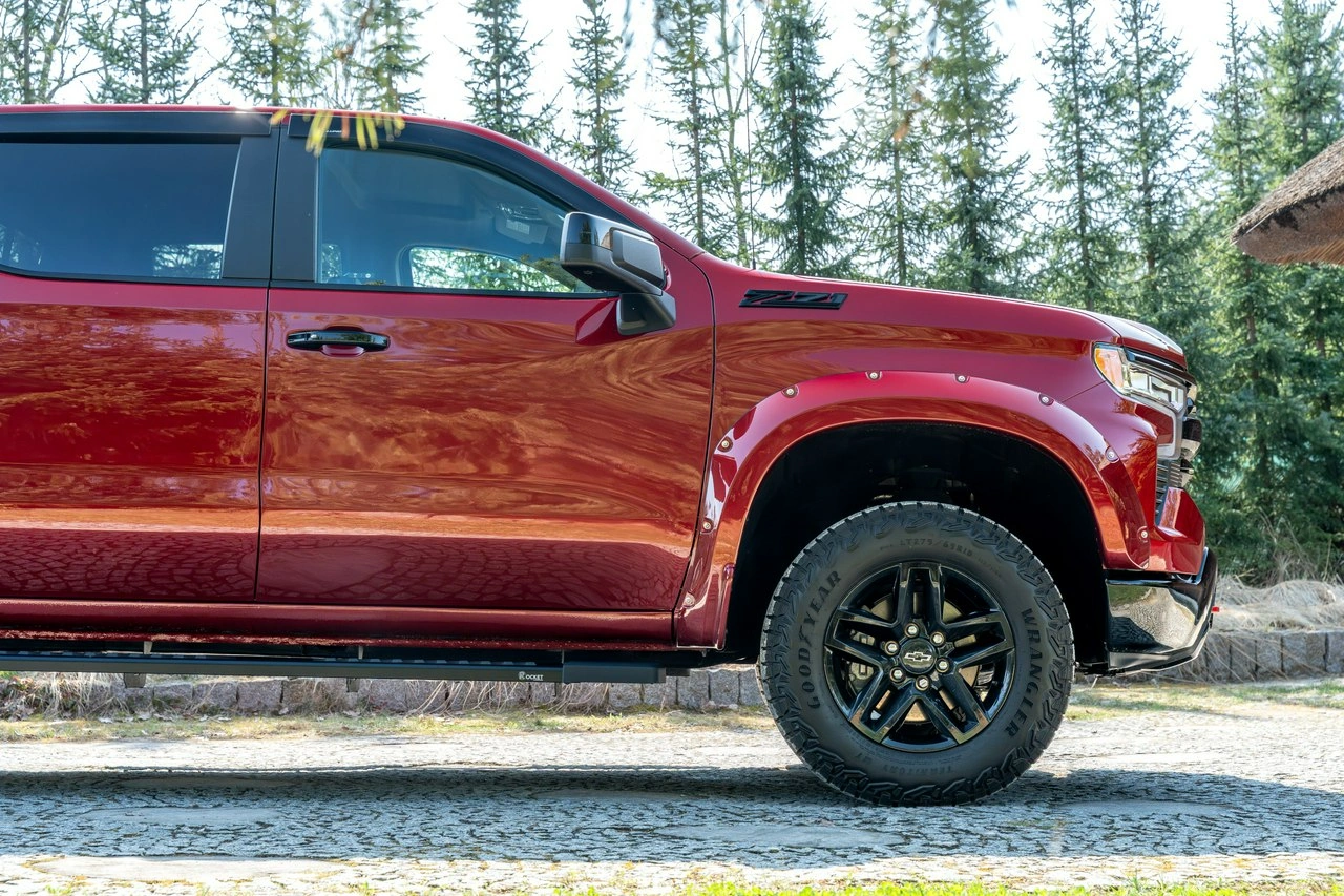 Chevrolet Silverado - Zdjęcie 17