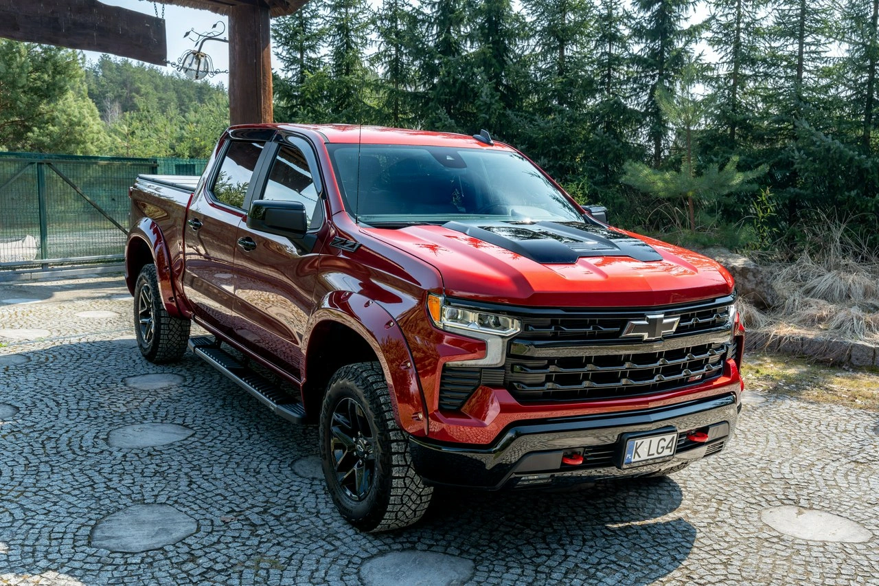 Chevrolet Silverado - Zdjęcie 18