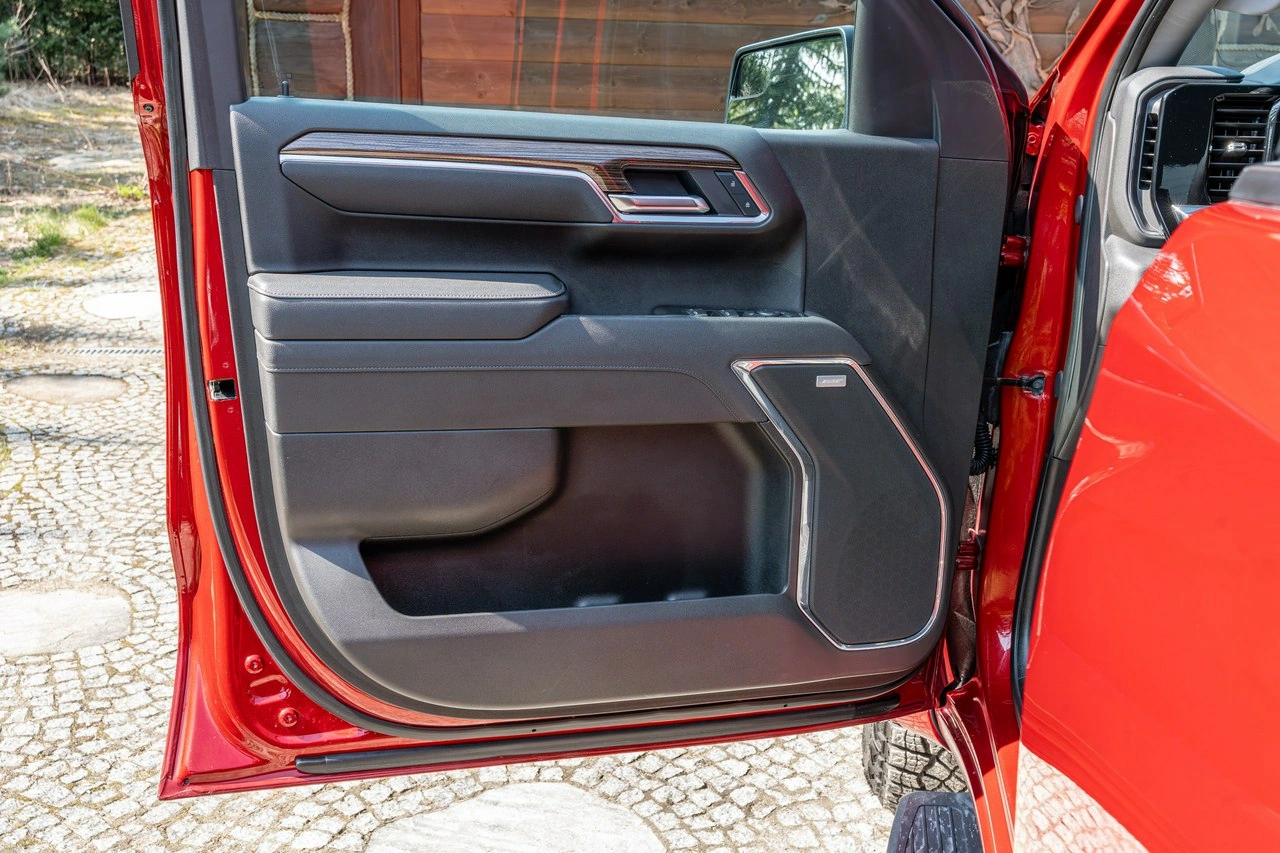 Chevrolet Silverado - Zdjęcie 33