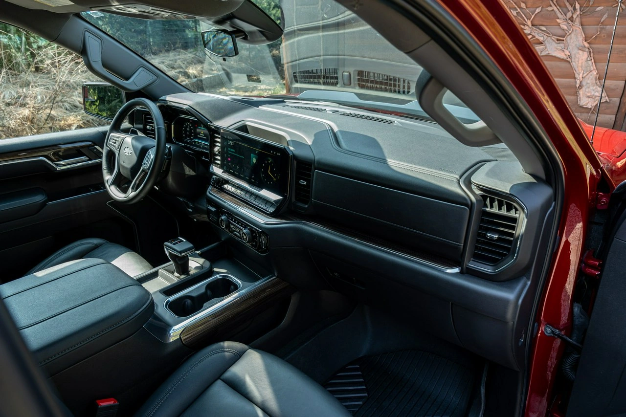 Chevrolet Silverado - Zdjęcie 38