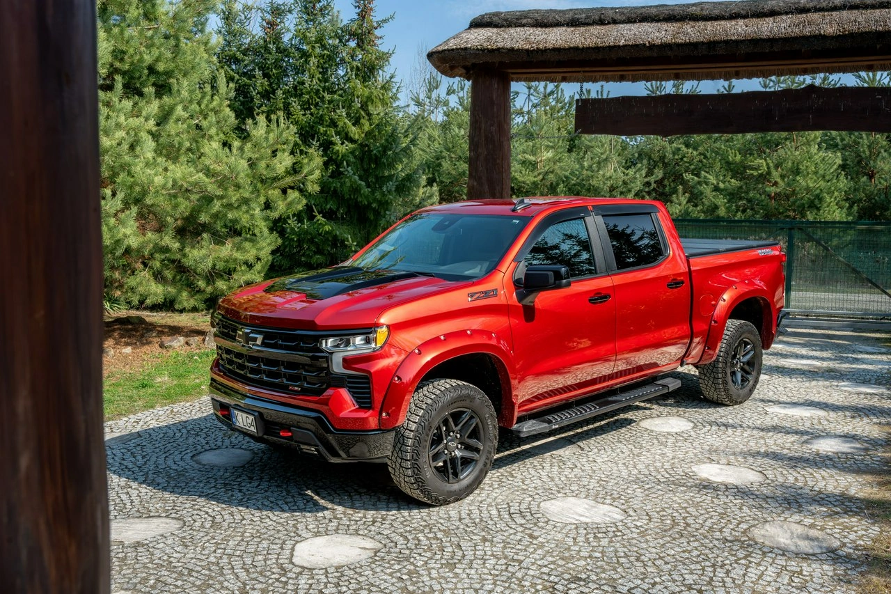Chevrolet Silverado - Zdjęcie 2