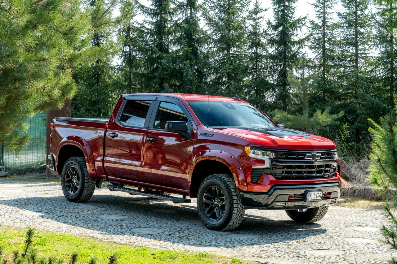 Chevrolet Silverado - Główne zdjęcie