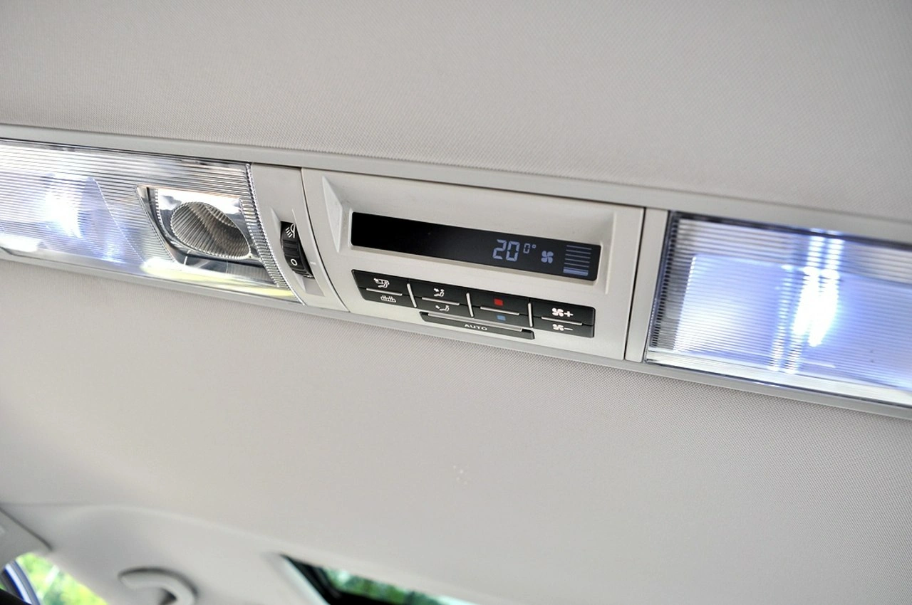 Volkswagen Multivan - Zdjęcie 21