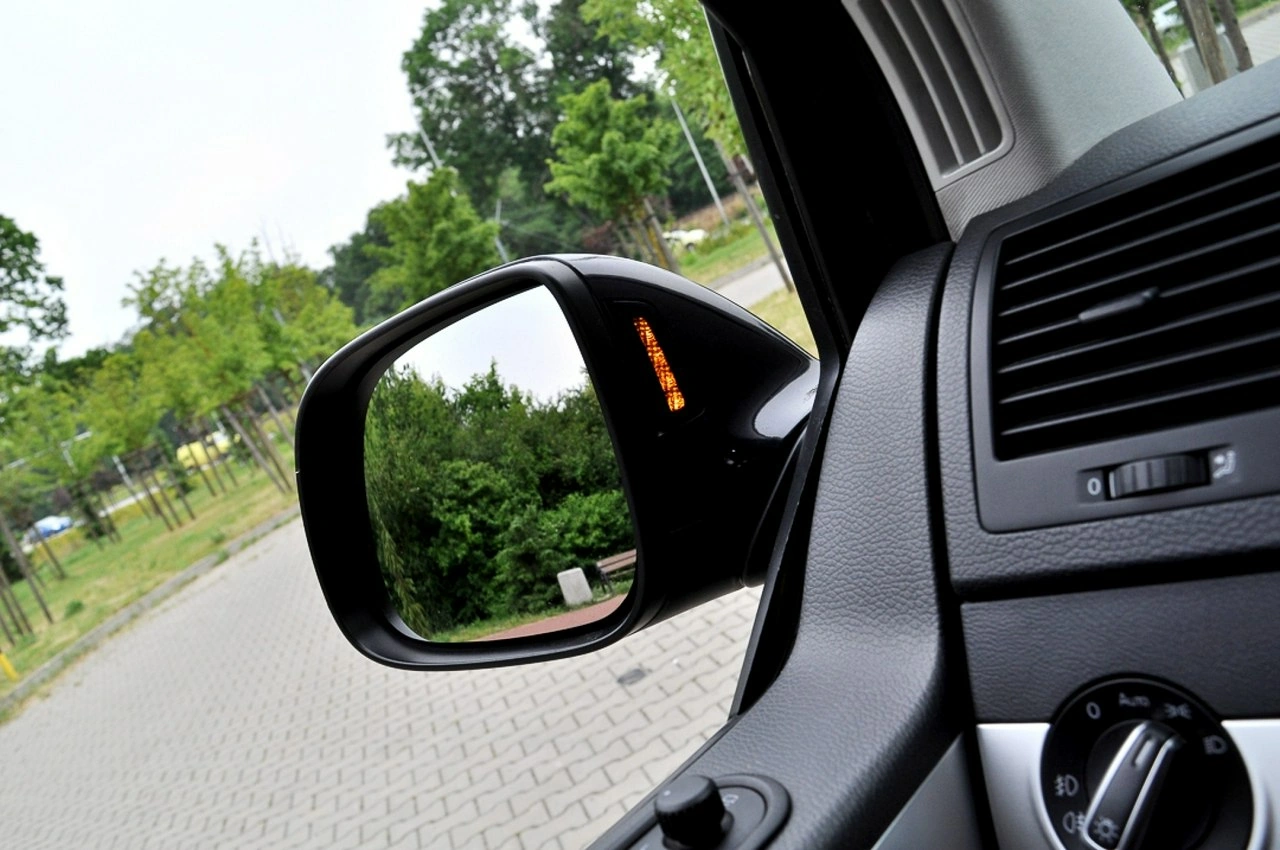 Volkswagen Multivan - Zdjęcie 22