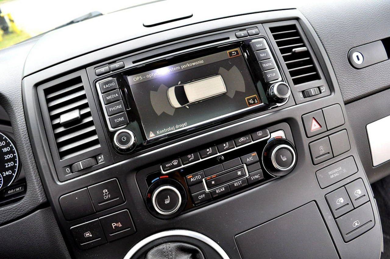 Volkswagen Multivan - Zdjęcie 34