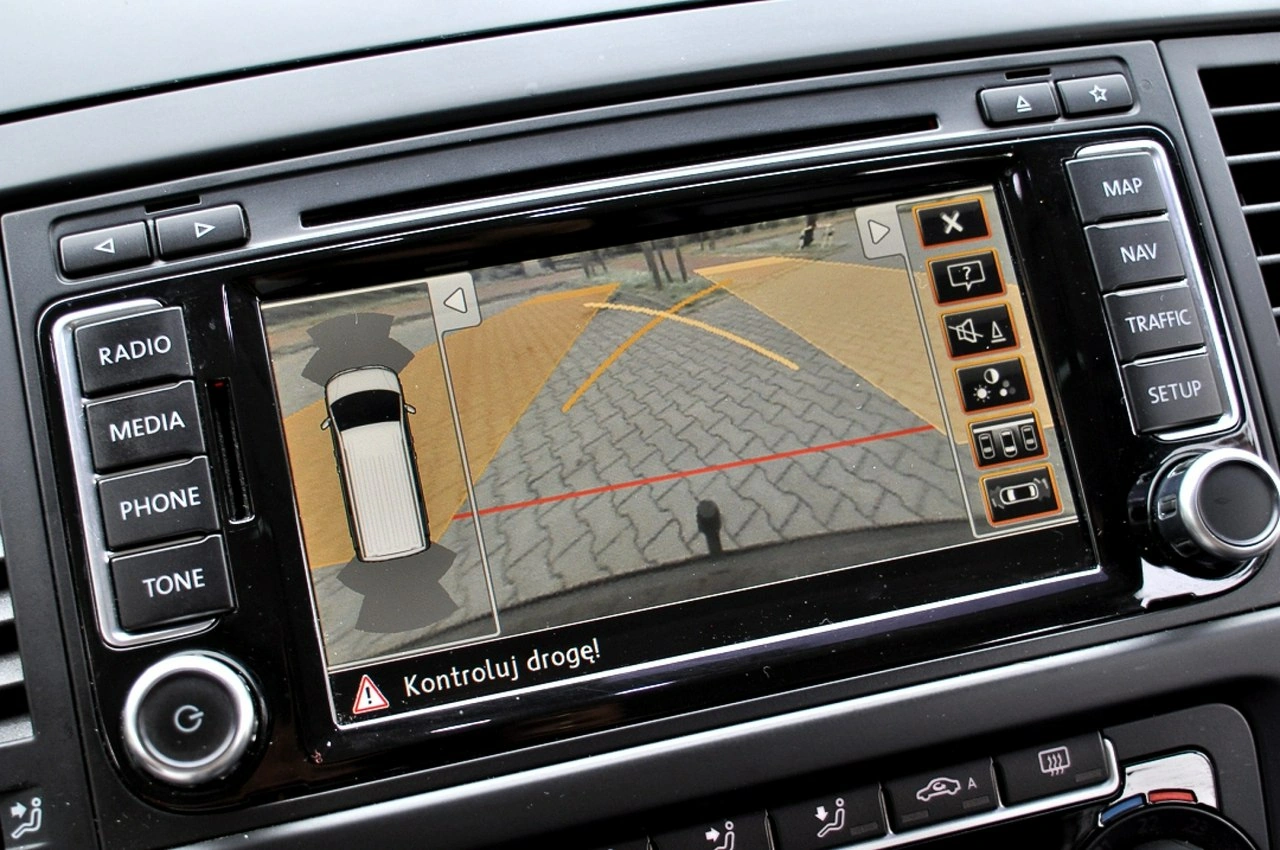 Volkswagen Multivan - Zdjęcie 37