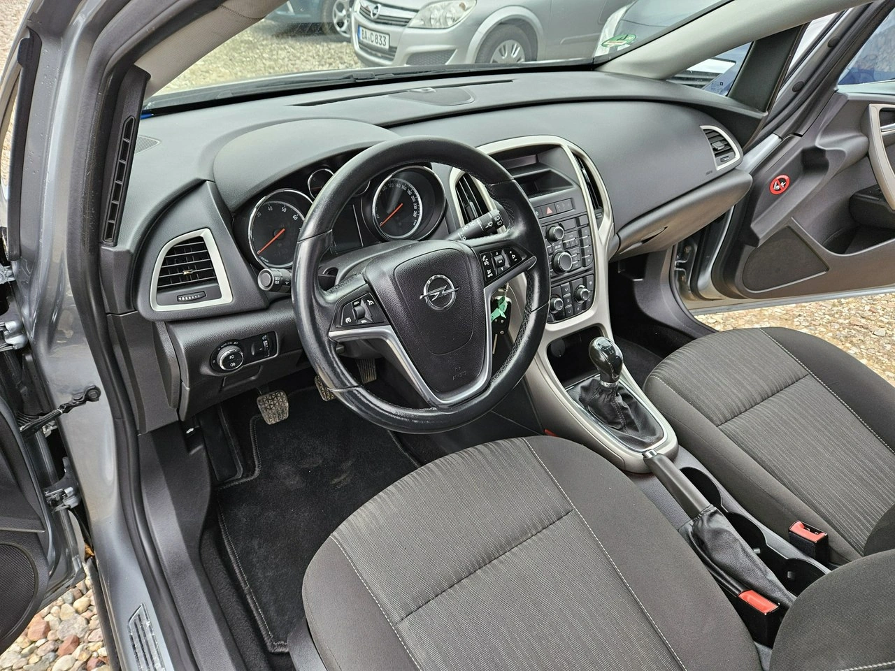 Opel Astra - Zdjęcie 7