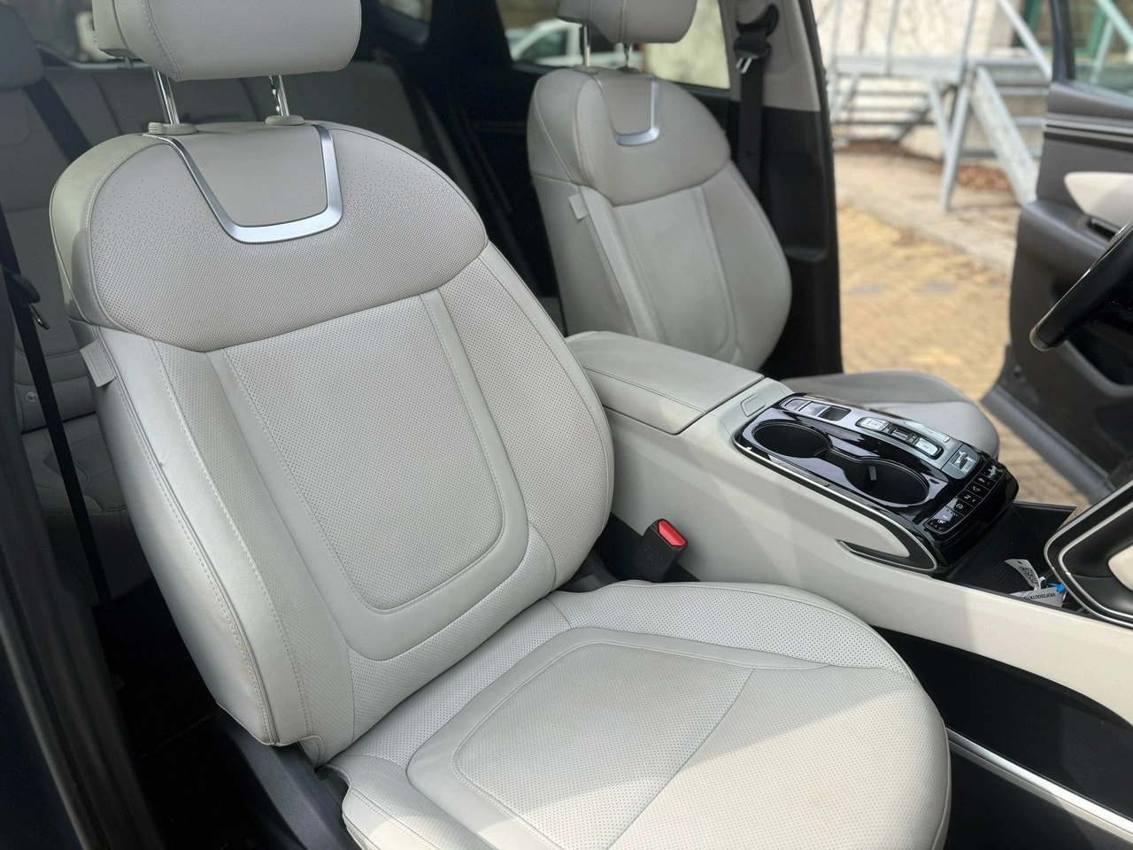 Hyundai Tucson - Zdjęcie 8