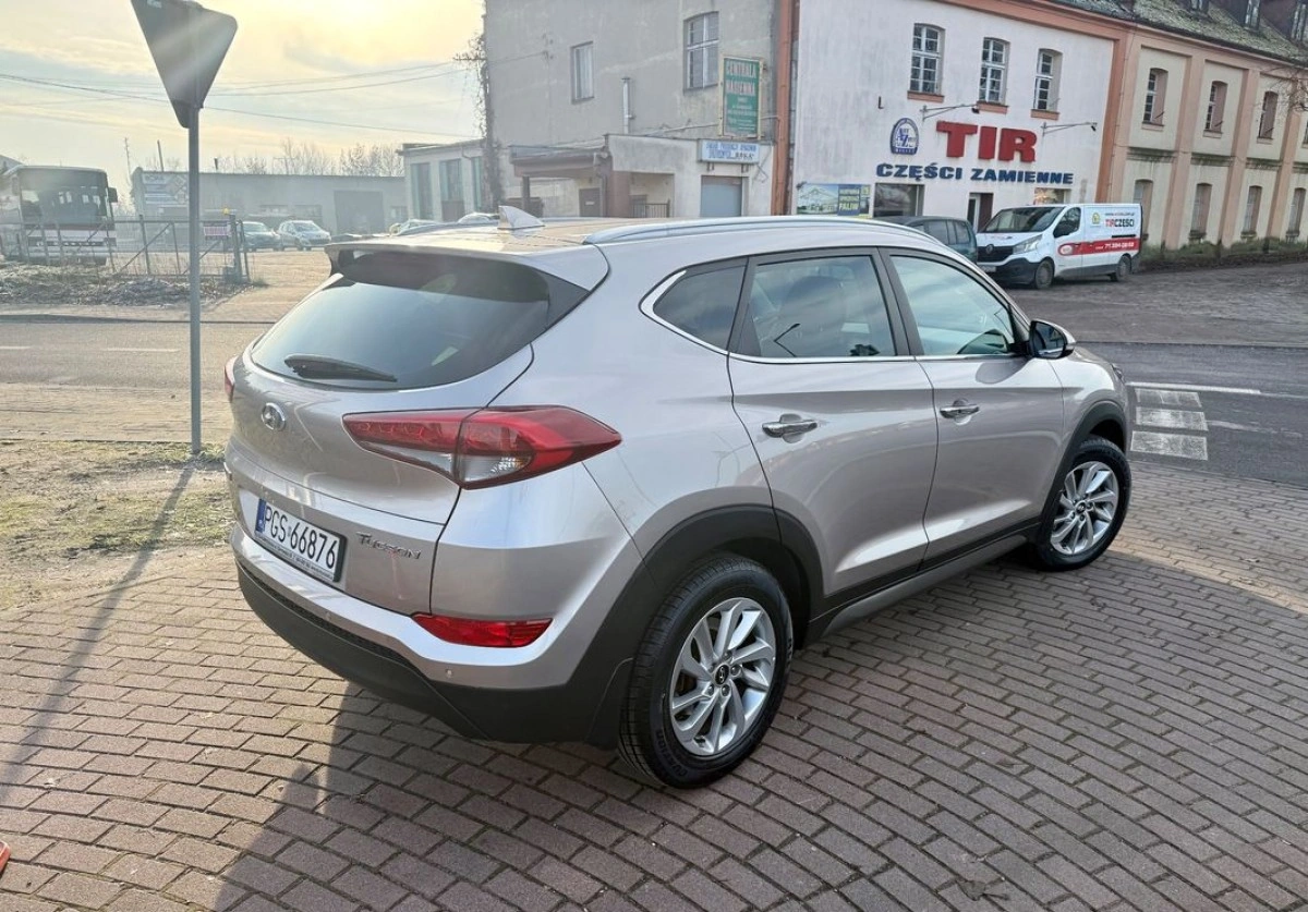 Hyundai Tucson - Zdjęcie 4