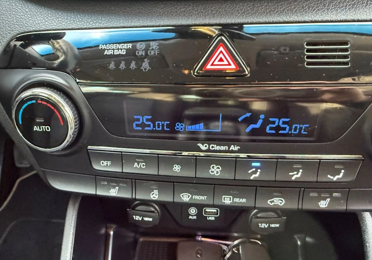 Hyundai Tucson - Zdjęcie 16