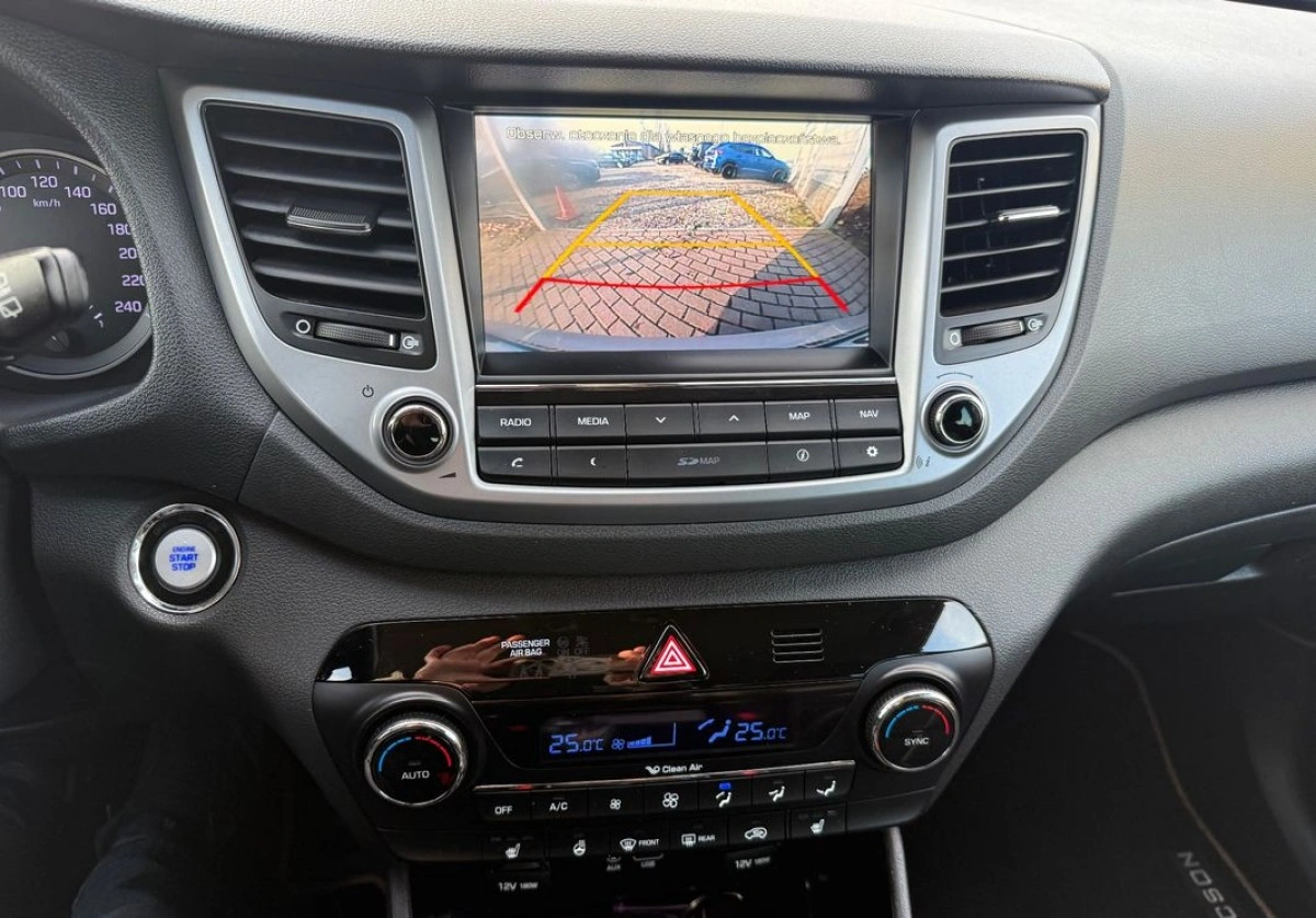 Hyundai Tucson - Zdjęcie 17