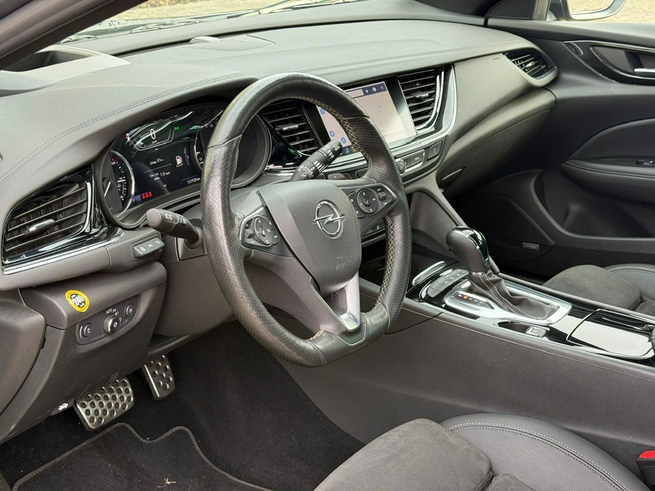 Opel Insignia - Zdjęcie 16