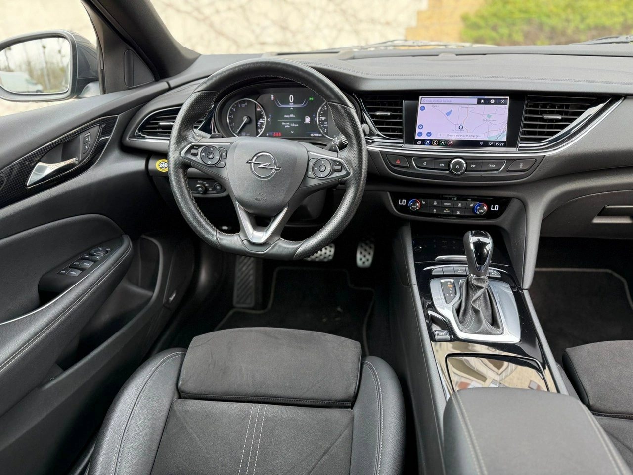 Opel Insignia - Zdjęcie 17