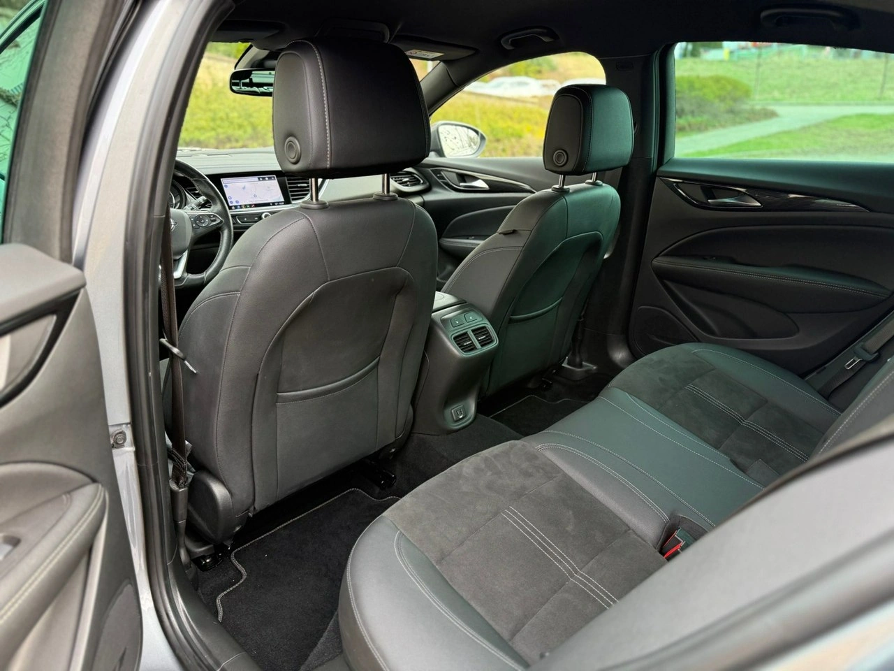 Opel Insignia - Zdjęcie 20