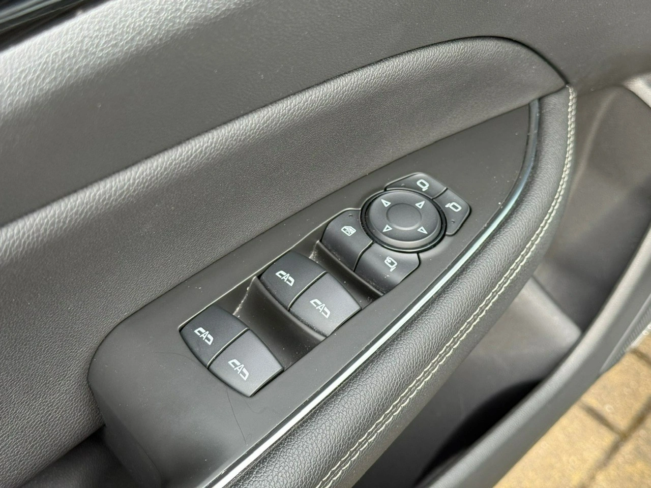 Opel Insignia - Zdjęcie 21