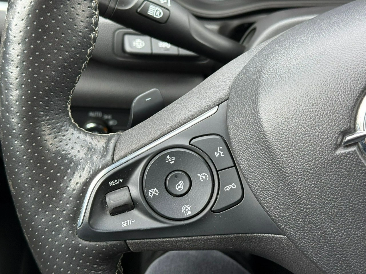 Opel Insignia - Zdjęcie 23