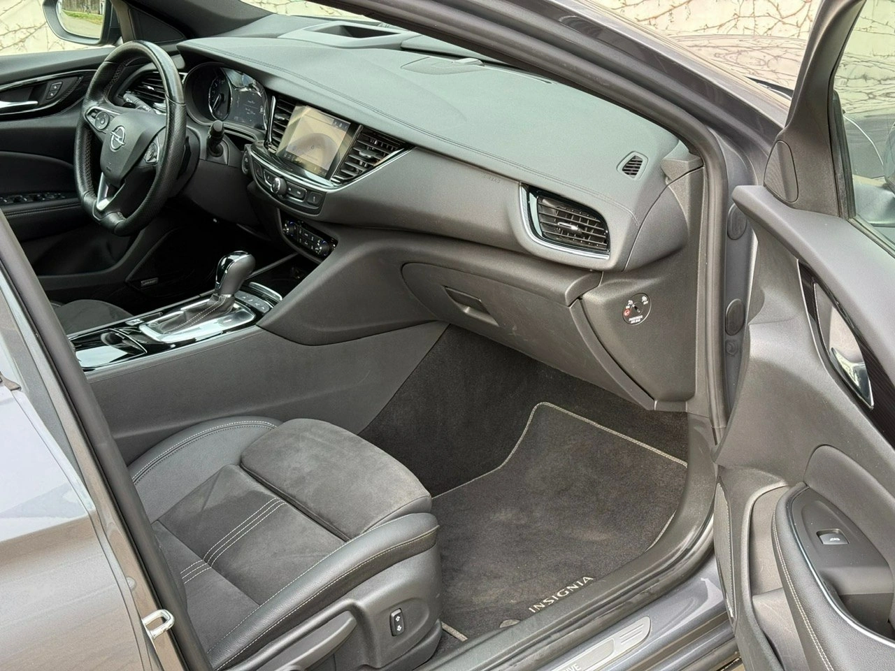 Opel Insignia - Zdjęcie 8