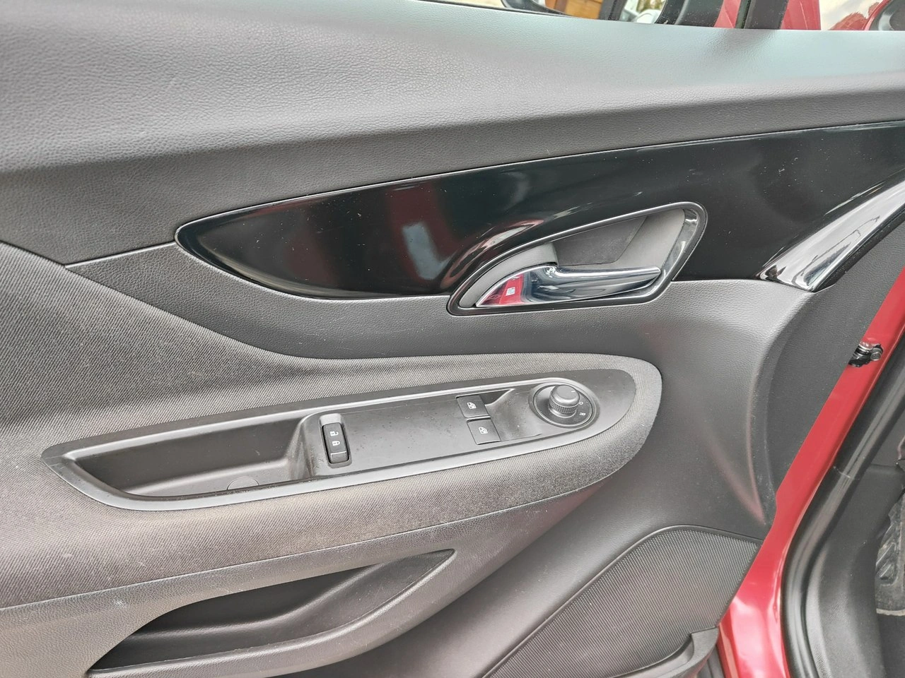 Opel Mokka X - Zdjęcie 17