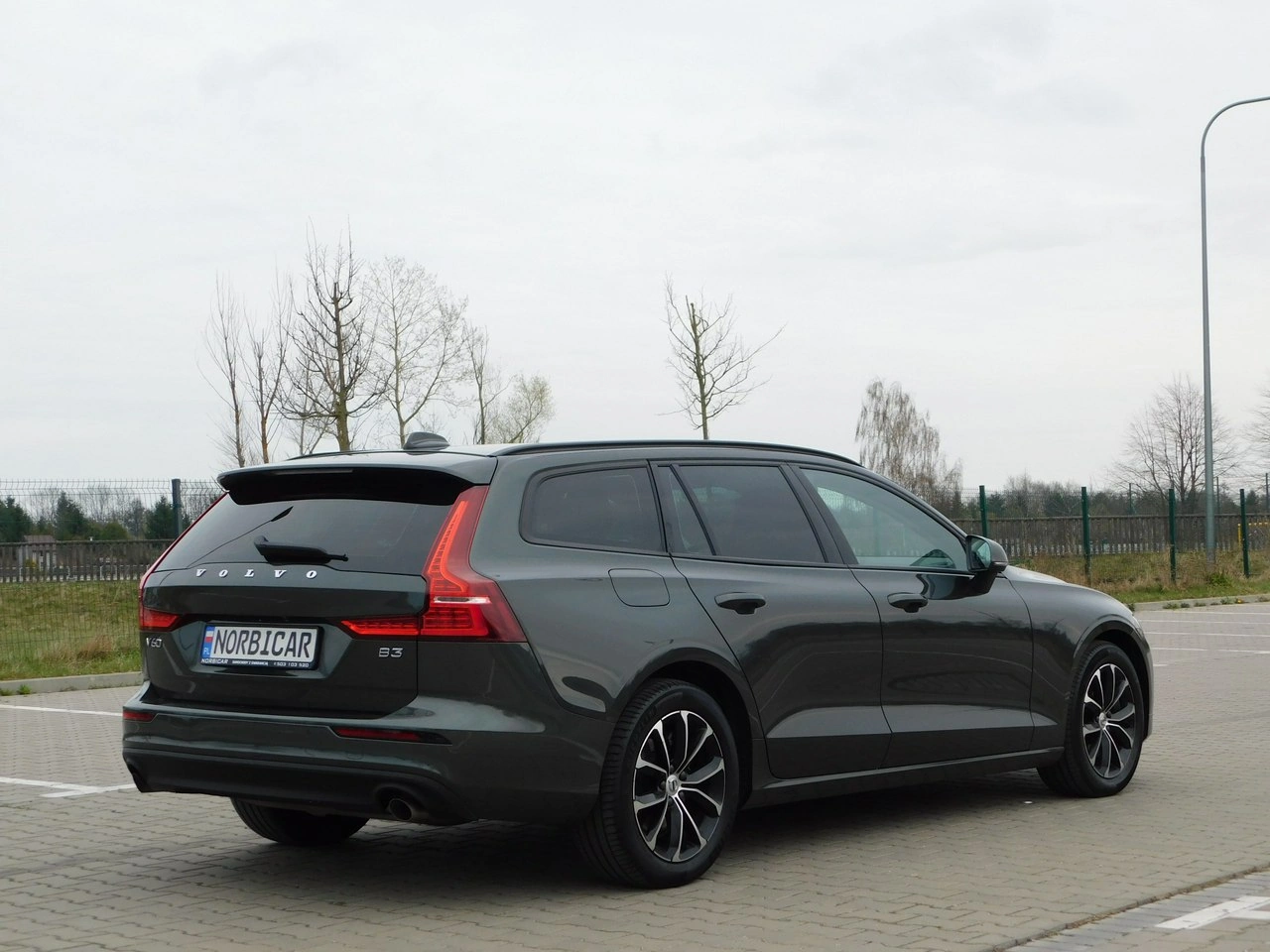 Volvo V60 - Zdjęcie 3