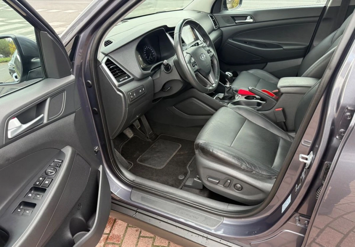 Hyundai Tucson - Zdjęcie 11