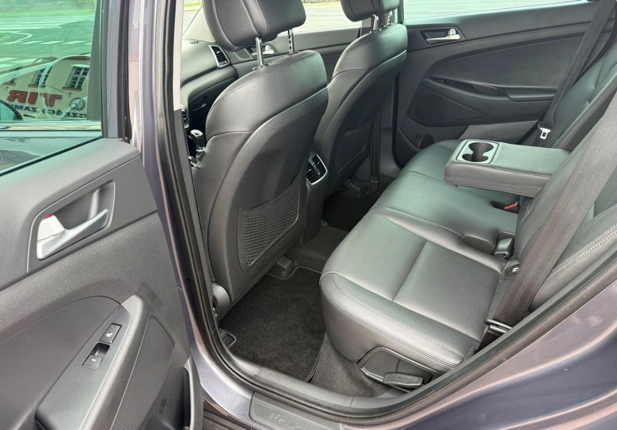 Hyundai Tucson - Zdjęcie 12