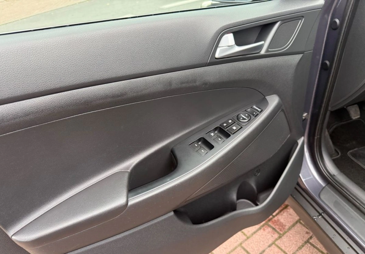 Hyundai Tucson - Zdjęcie 14